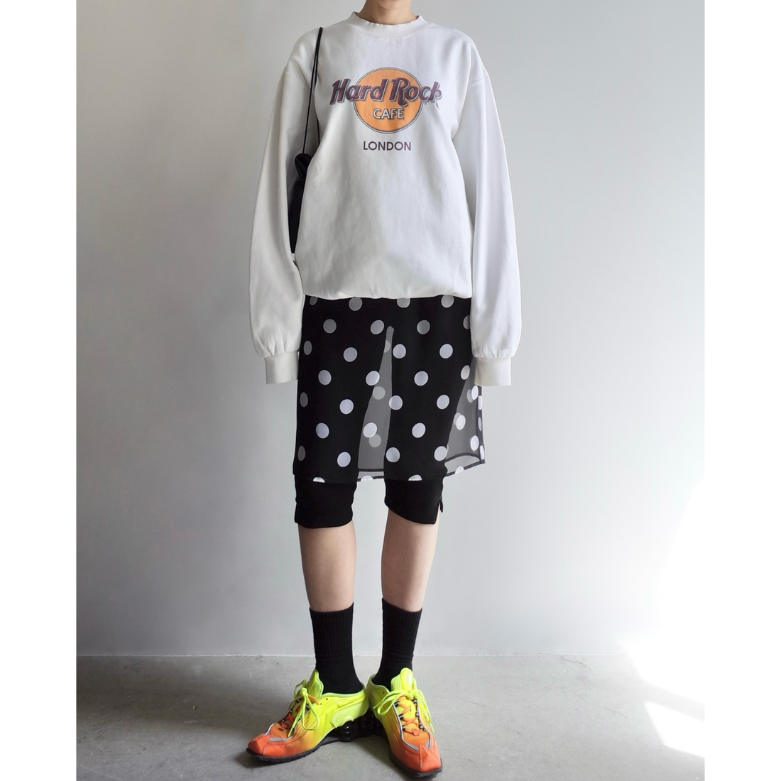 Used / HARD ROCK CAFE SWEAT PULLOVER