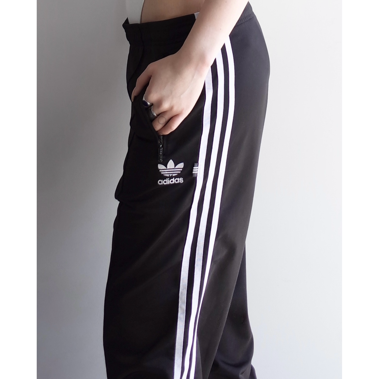 ★Used  / adidas TRACK PANTS