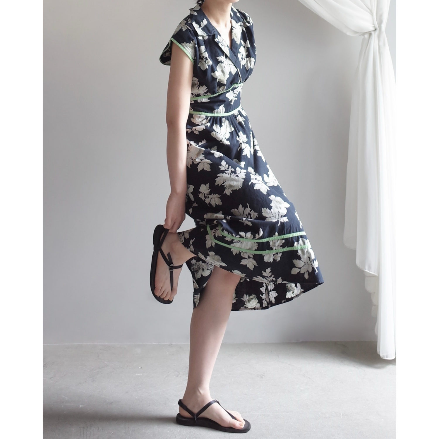 Used / HANDMADE SLEEVELESS ONEPIECE