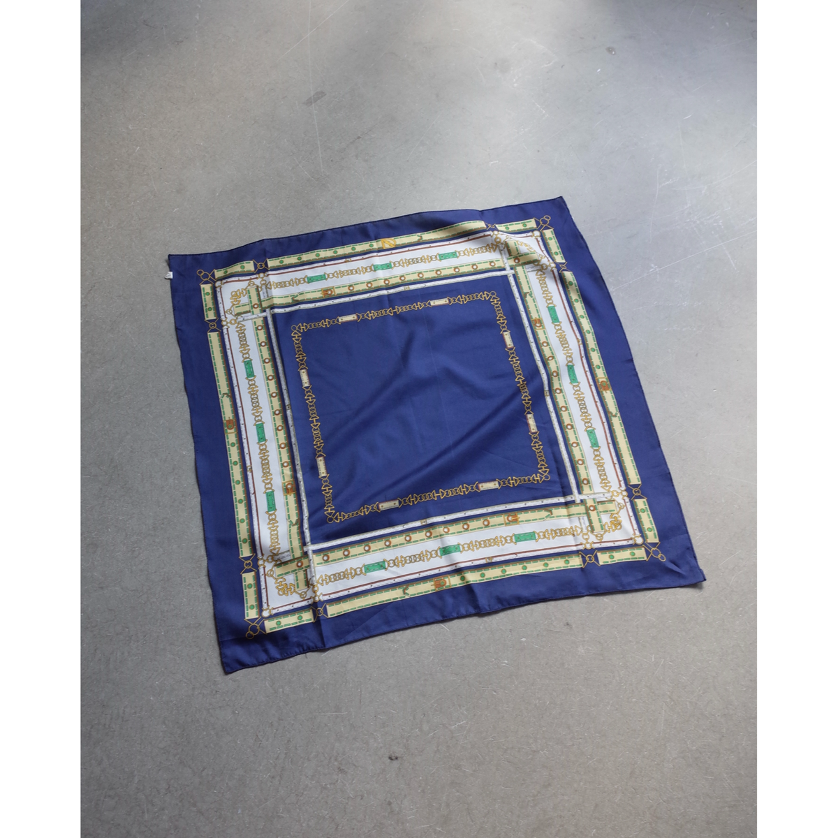 Used / SCARF