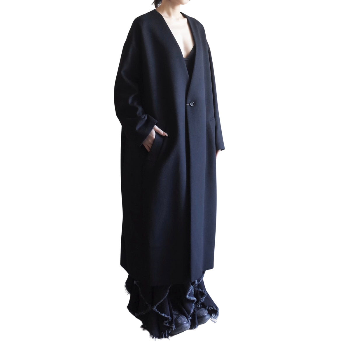 DETACHABLE COLLAR COAT